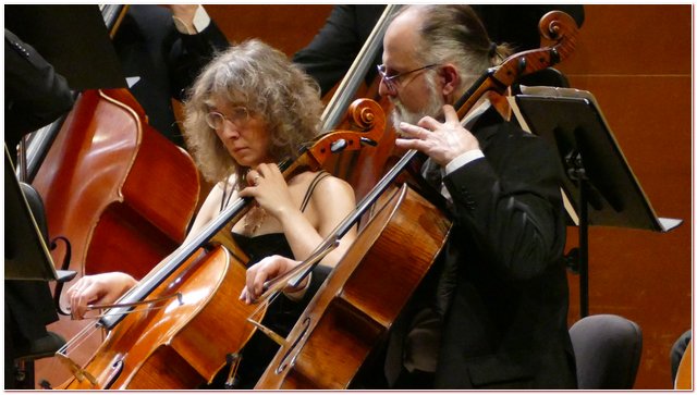 Claus Peter Flor e il violoncello di Quirine Viersen