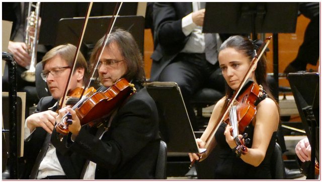 Claus Peter Flor e il violoncello di Quirine Viersen