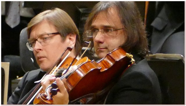 Claus Peter Flor e il violoncello di Quirine Viersen