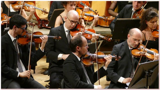 Claus Peter Flor e il violoncello di Quirine Viersen