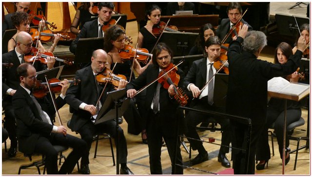 Claus Peter Flor e il violoncello di Quirine Viersen