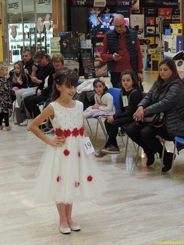 Bambini Passerella Ipercoop Ducale