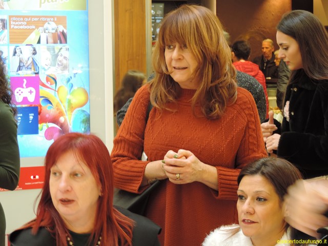 Bambini Passerella Ipercoop Ducale