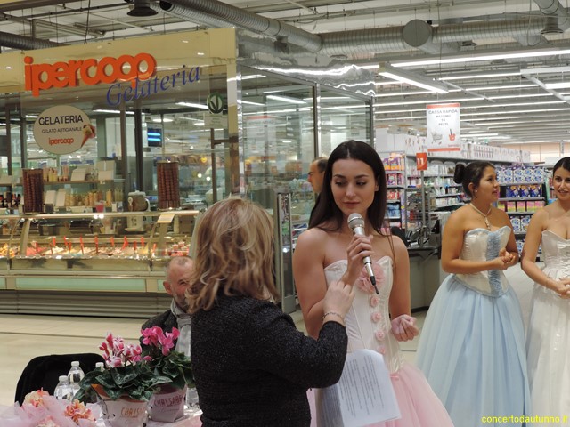 Bambini Passerella Ipercoop Ducale