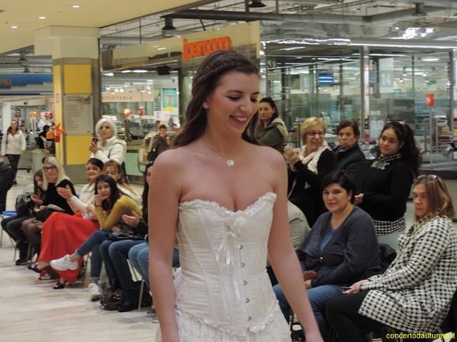 Bambini Passerella Ipercoop Ducale
