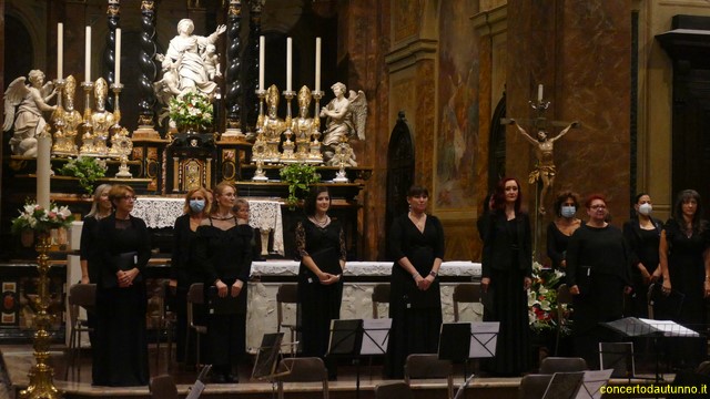 AMADEUS Coro Trecate