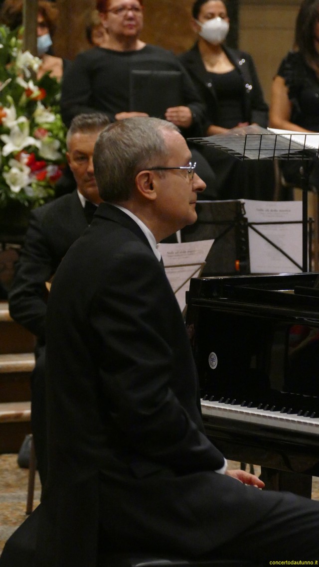 AMADEUS Coro Trecate