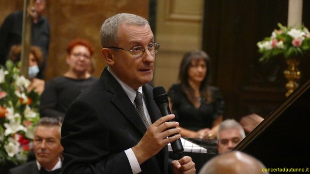 AMADEUS Coro Trecate