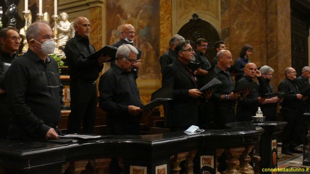 AMADEUS Coro Trecate