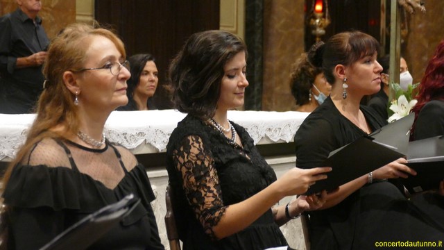 AMADEUS Coro Trecate
