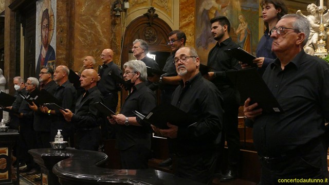 AMADEUS Coro Trecate
