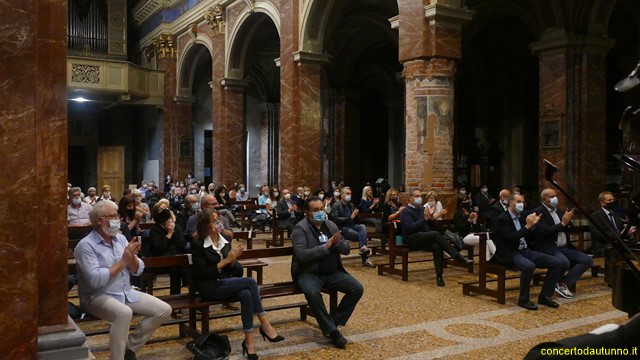 AMADEUS Coro Trecate