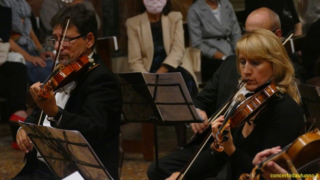 AMADEUS Coro Trecate