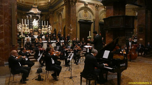 AMADEUS Coro Trecate