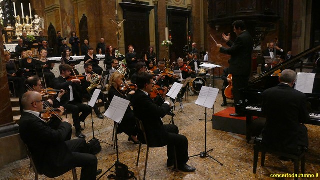 AMADEUS Coro Trecate