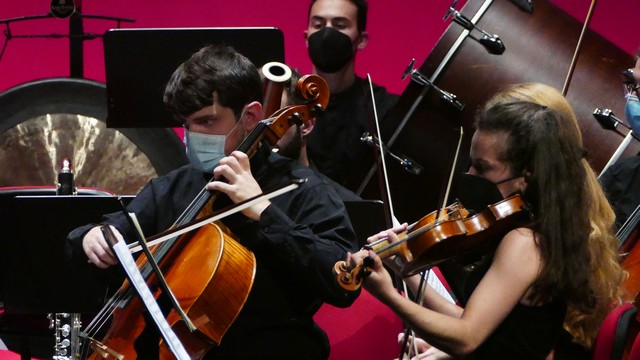 Magenta Totem Orchestra Vivaldi Micol Costa