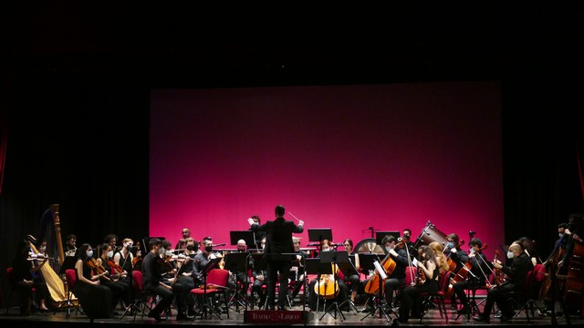 Magenta Totem Orchestra Vivaldi Micol Costa