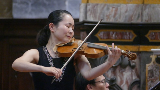 violinista Ayako Matsunaga e il clavicembalista Takashi Watanabe