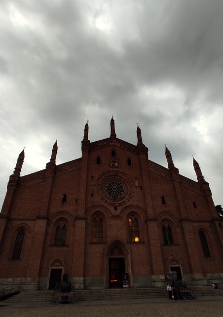 Pavia Chiesa del Carmine