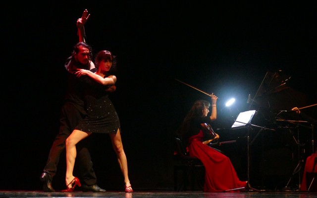 Novara Coccia Tango Castello