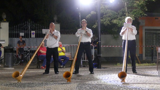 Bande Rosate Corbetta Alphorn