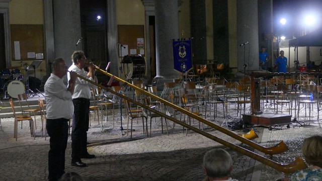 Bande Rosate Corbetta Alphorn