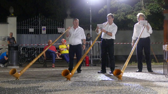Bande Rosate Corbetta Alphorn