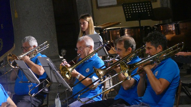 Bande Rosate Corbetta Alphorn