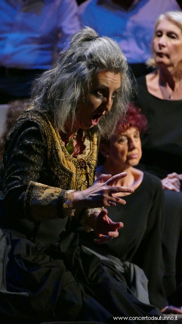 Magenta Lisca Trovatore Kovalchuk