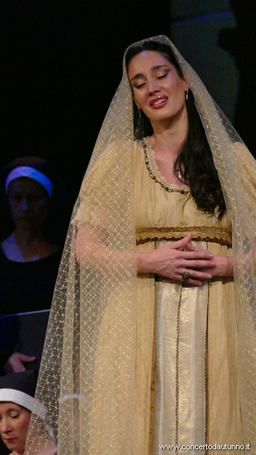Magenta Lisca Trovatore Kovalchuk