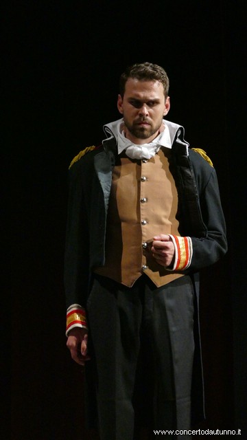 Magenta Lisca Trovatore Kovalchuk