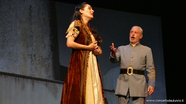 Magenta Lisca Trovatore Kovalchuk