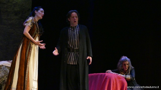Magenta Lisca Trovatore Kovalchuk