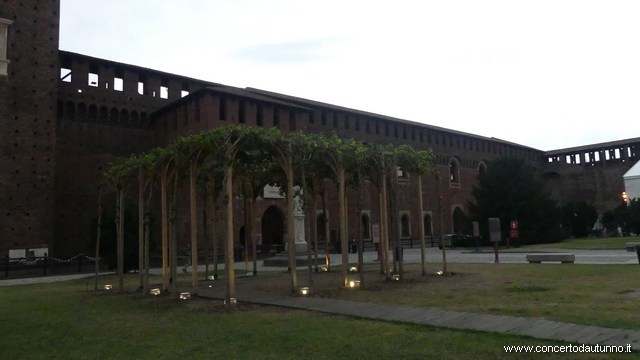 Milano Castello Civica Fiati 3 BTG Carabinieri