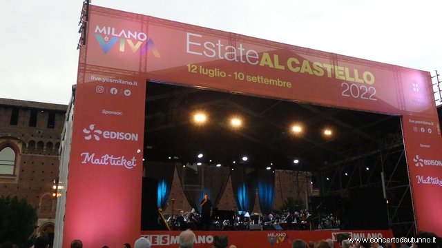 Milano Castello Civica Fiati 3 BTG Carabinieri