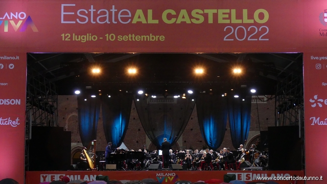 Milano Castello Civica Fiati 3 BTG Carabinieri