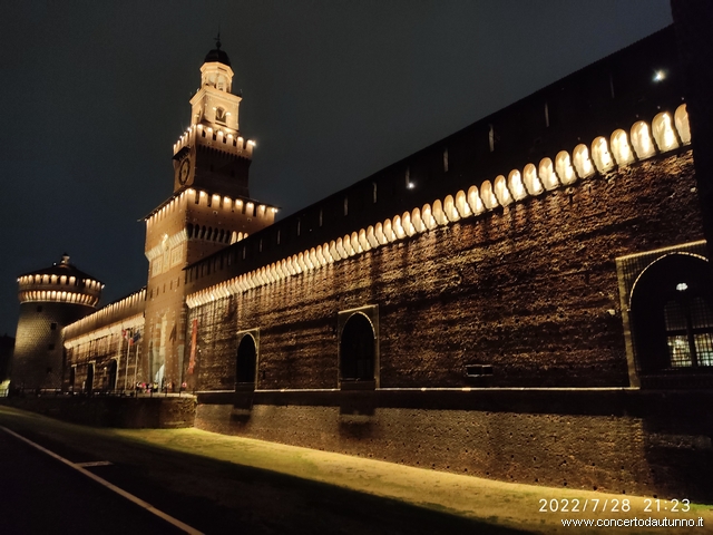 Milano Castello Civica Fiati 3 BTG Carabinieri