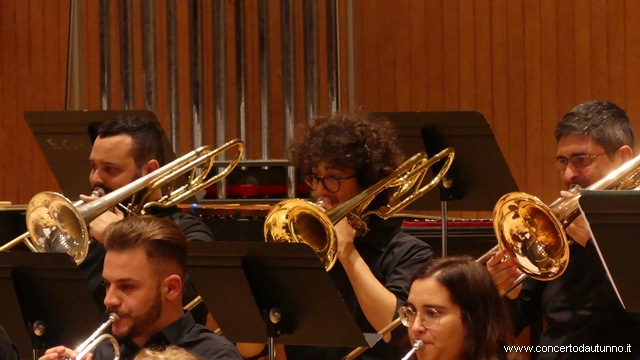 vox aurae wind ensemble