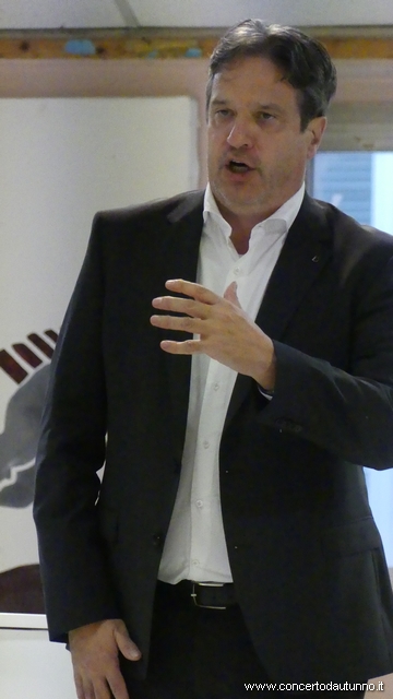 Auser Lirica Magenta