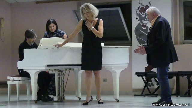 Auser Lirica Magenta