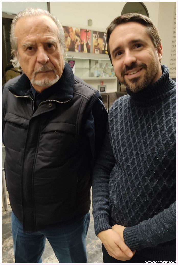 ALBERTO OLIVA (nella foto con il tenore Nicola Martinucci)