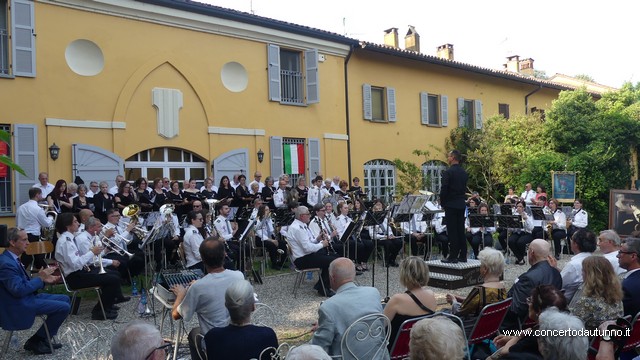 Cassinetta Banda San Carlo Coro Civico Magenta