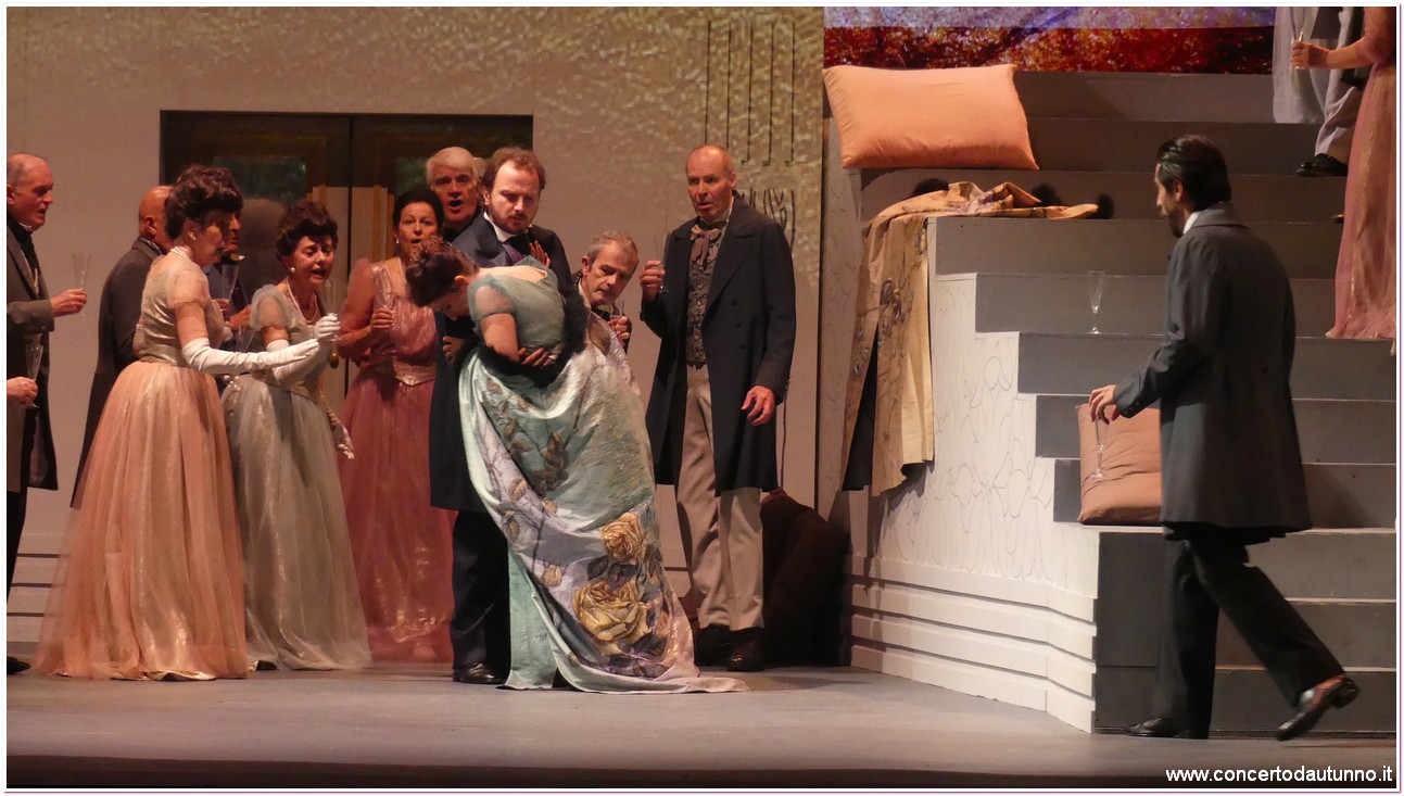 Teatro Coccia Traviata