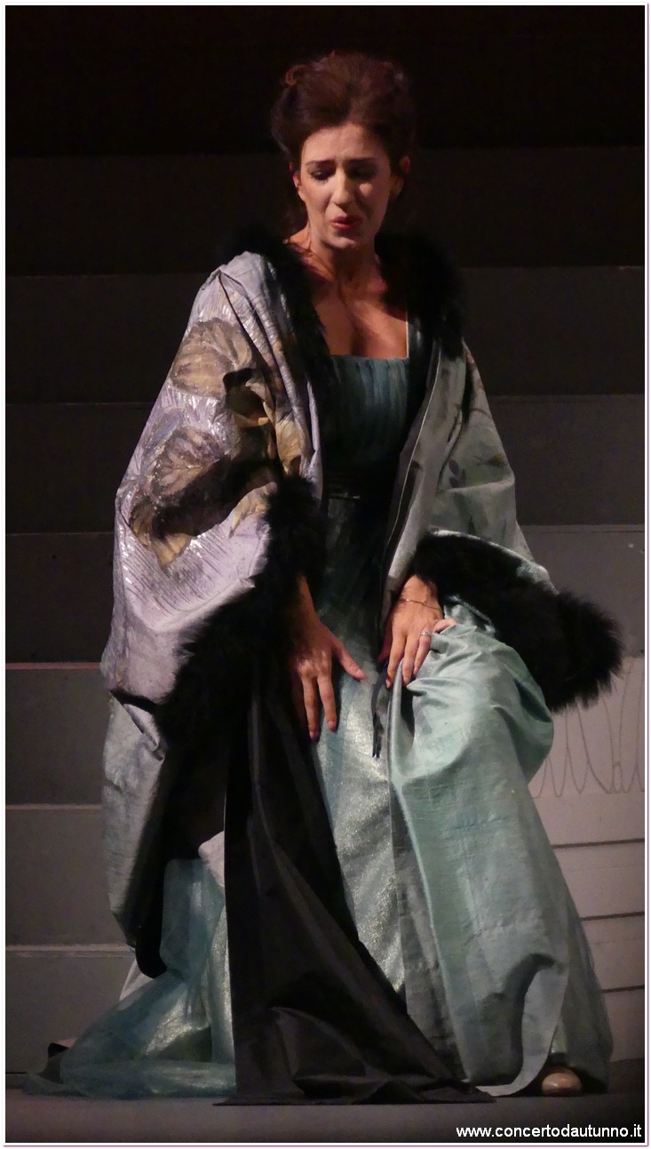 Teatro Coccia Traviata