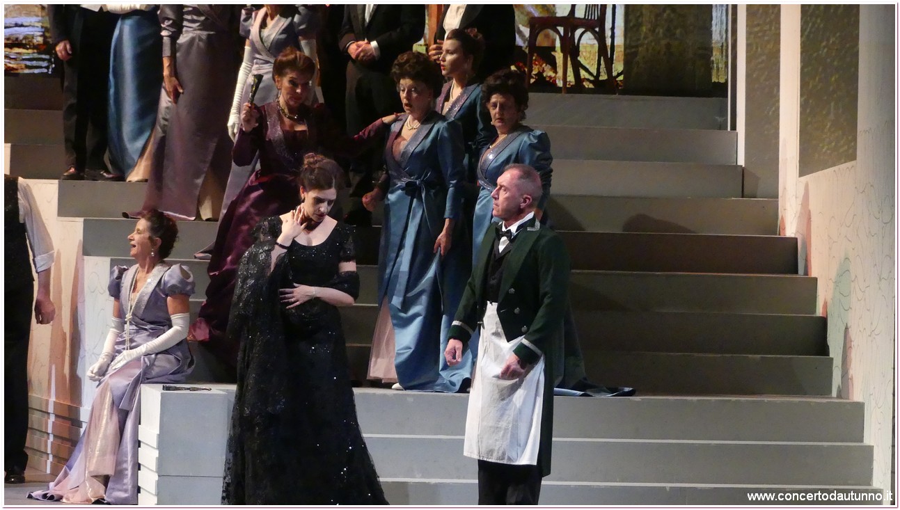 Teatro Coccia Traviata