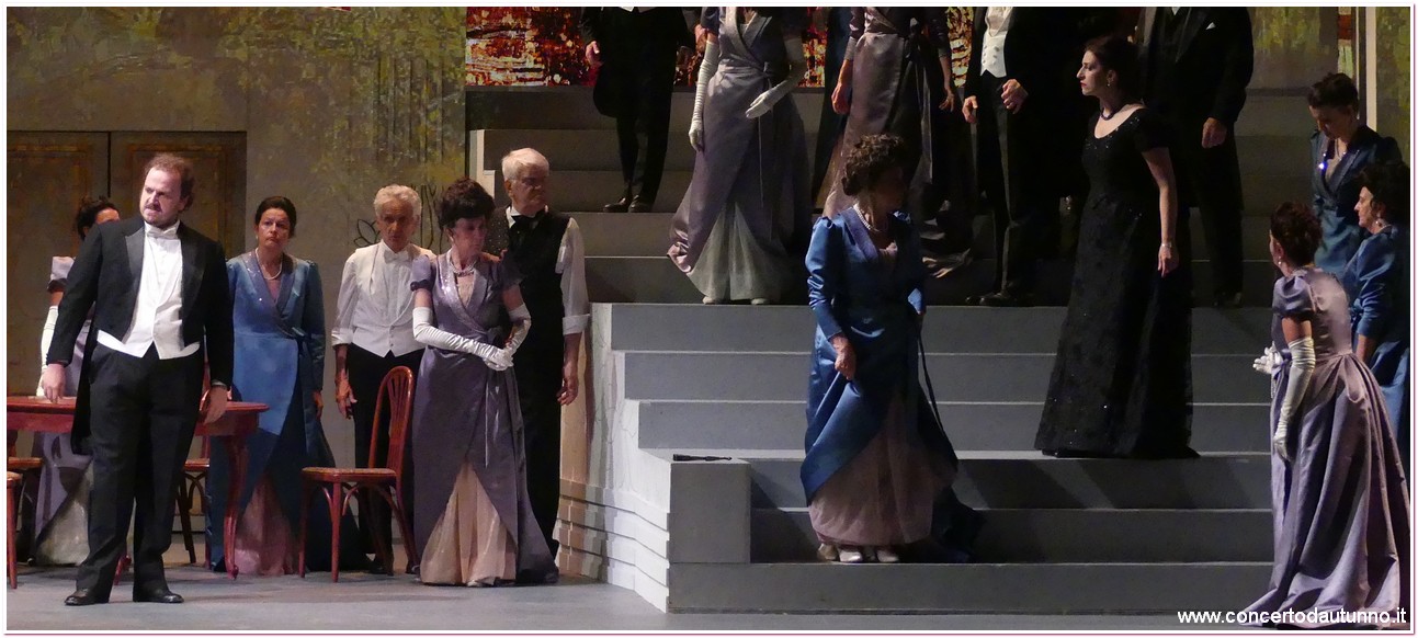 Teatro Coccia Traviata