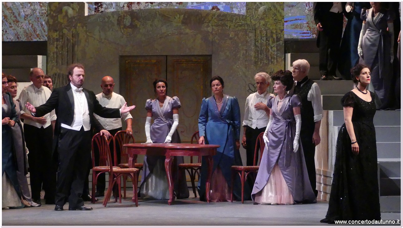 Teatro Coccia Traviata