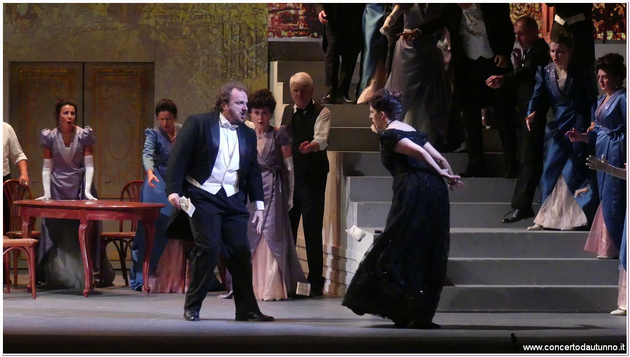 Teatro Coccia Traviata