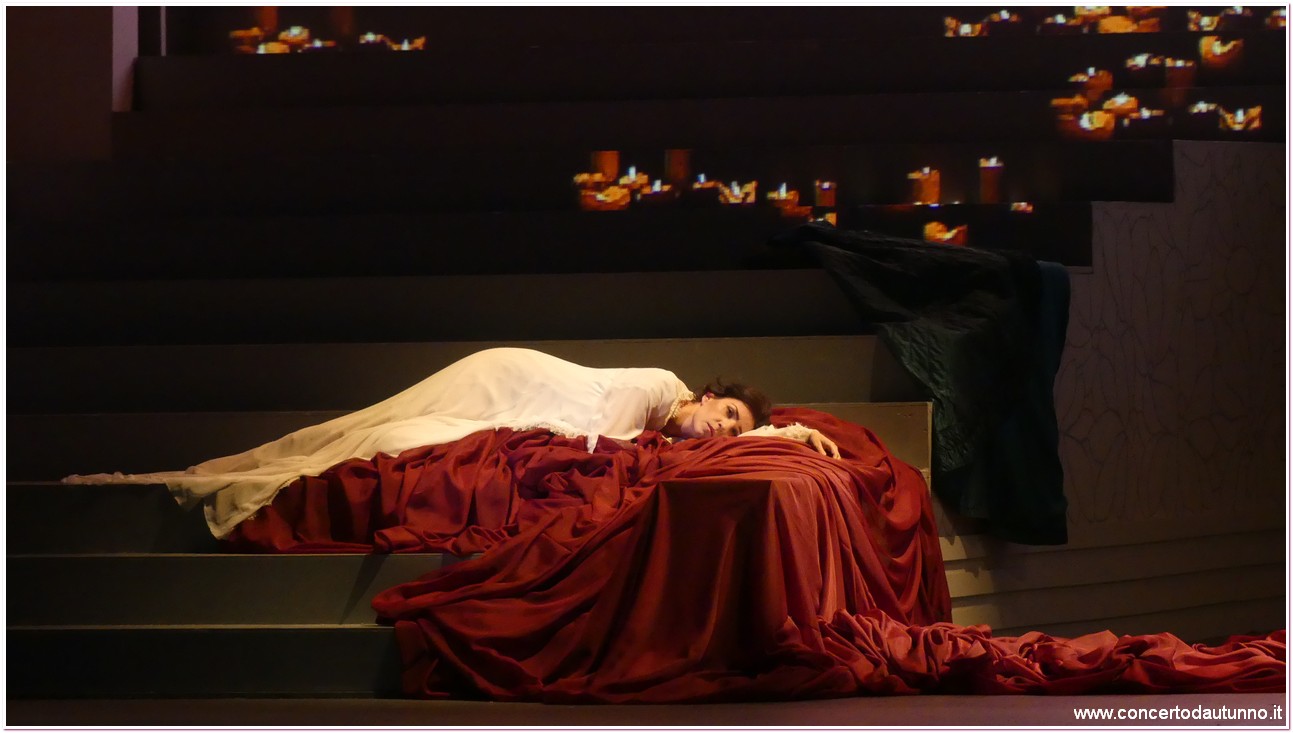 Teatro Coccia Traviata