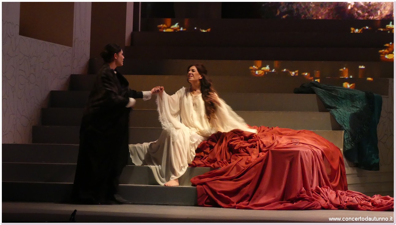 Teatro Coccia Traviata